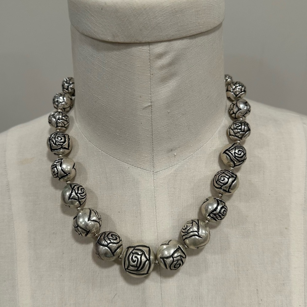 Vintage Silver Metal Rosette Bead Spheres Necklace